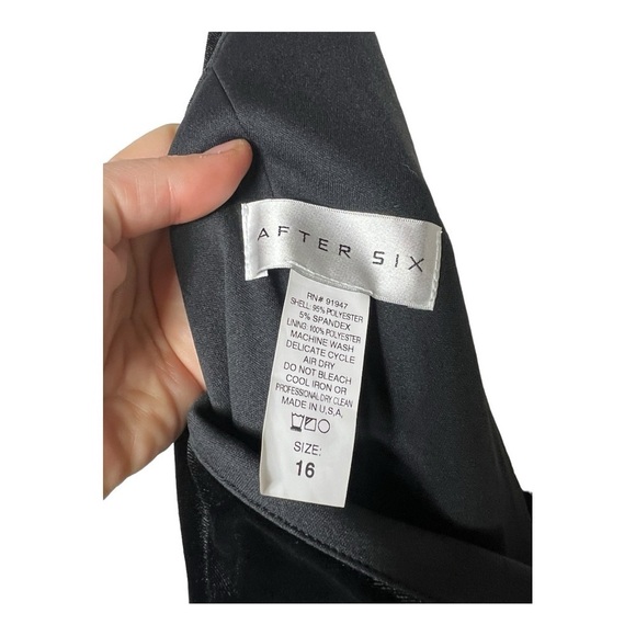 AFTER SIX VELVET ONE SHOULDER‎ GOWN SIZE 16 BLACK IN COLOR; SOLID COLOR PROM - Picture 7 of 10
